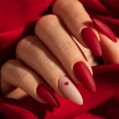 Nageldesign und Shellac Fati Beauty Salon Altenmarkt